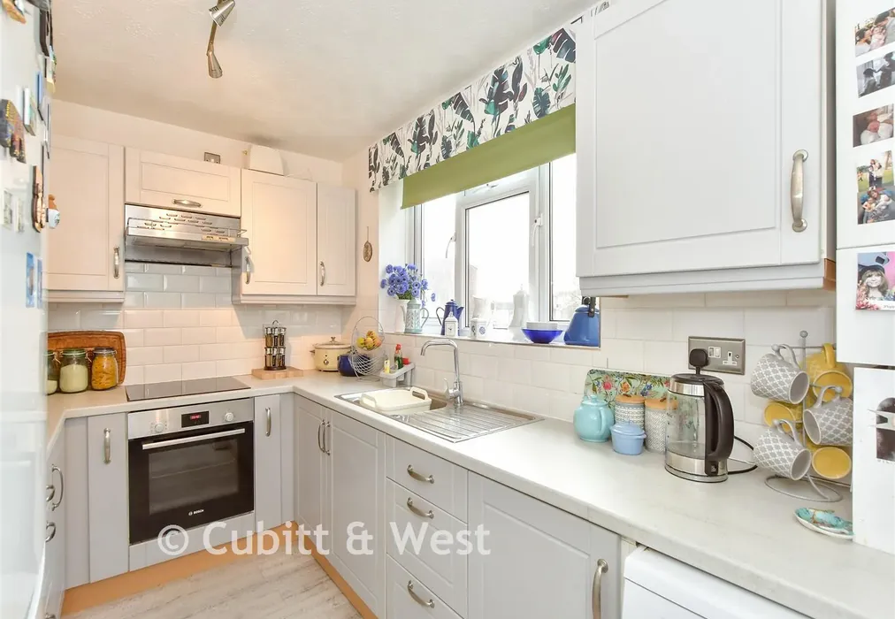 Kitchen - Ferry Road, Southsea, Hampshire - Wards of Kent