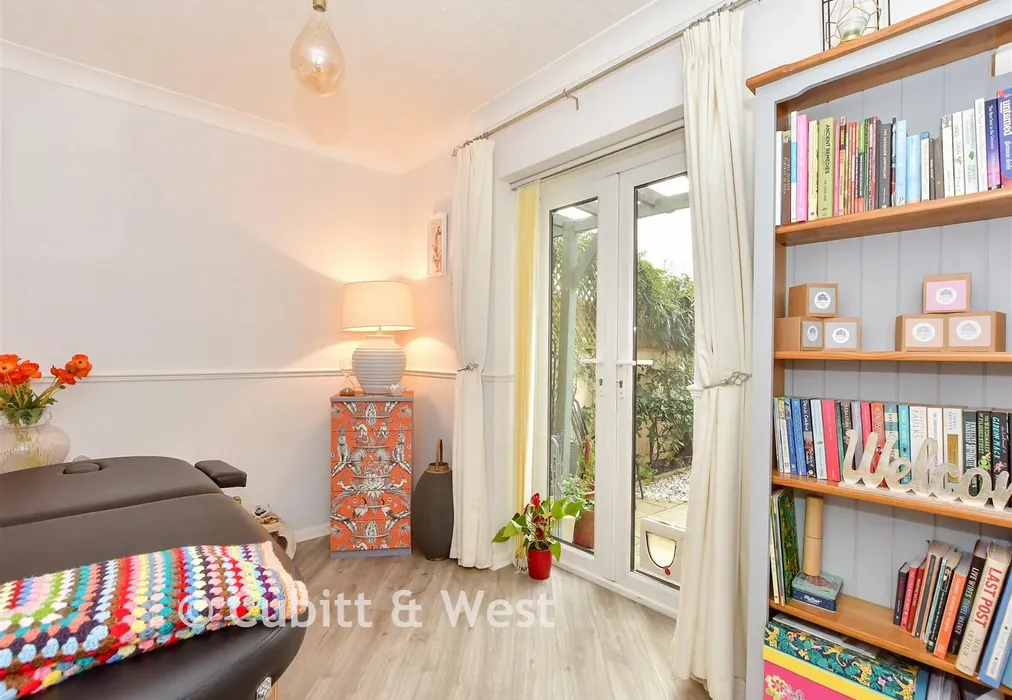 Office - Ferry Road, Southsea, Hampshire - Wards of Kent