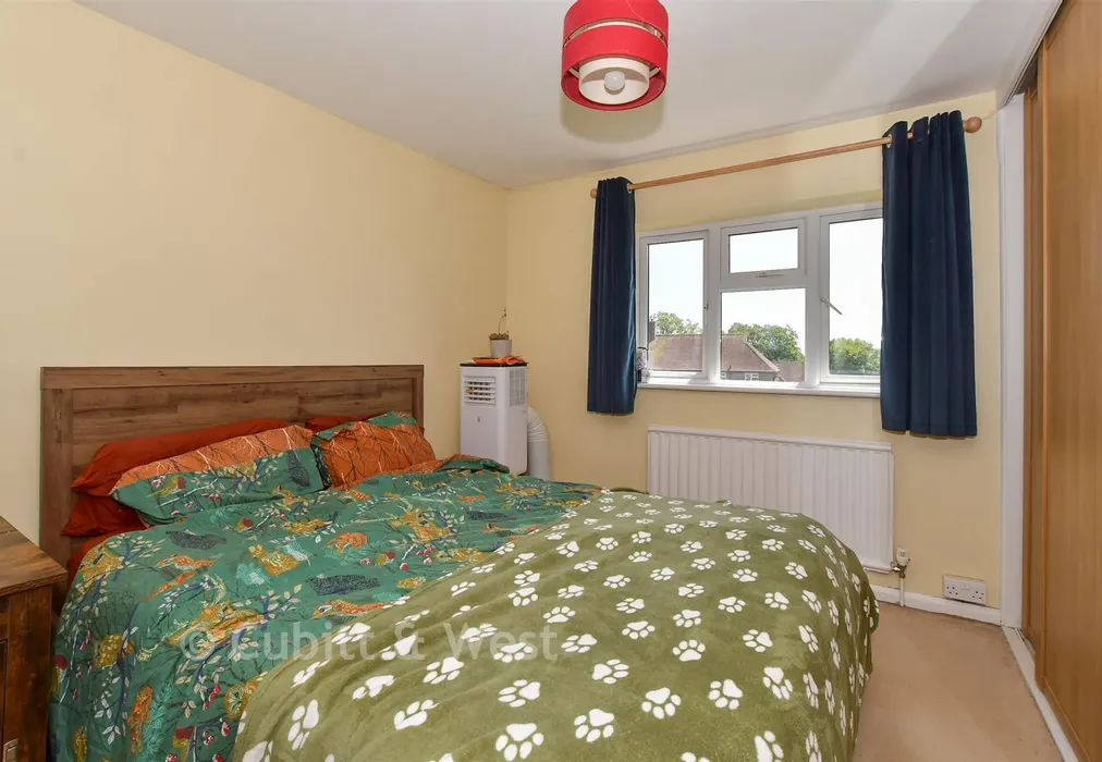 Bedroom 1 - Wyphurst Road, Cranleigh, Surrey - Wards of Kent