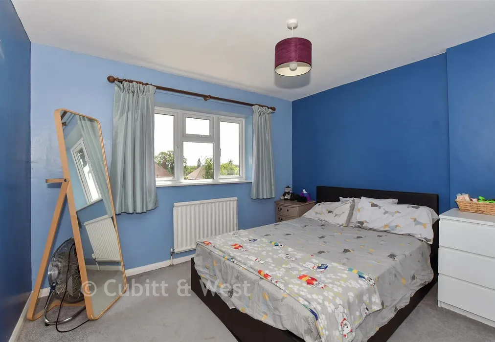 Bedroom 2 - Wyphurst Road, Cranleigh, Surrey - Wards of Kent