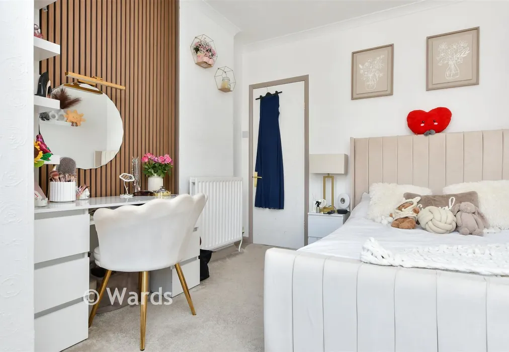Bedroom 1 - Crabble Close, Dover, Kent - Wards of Kent