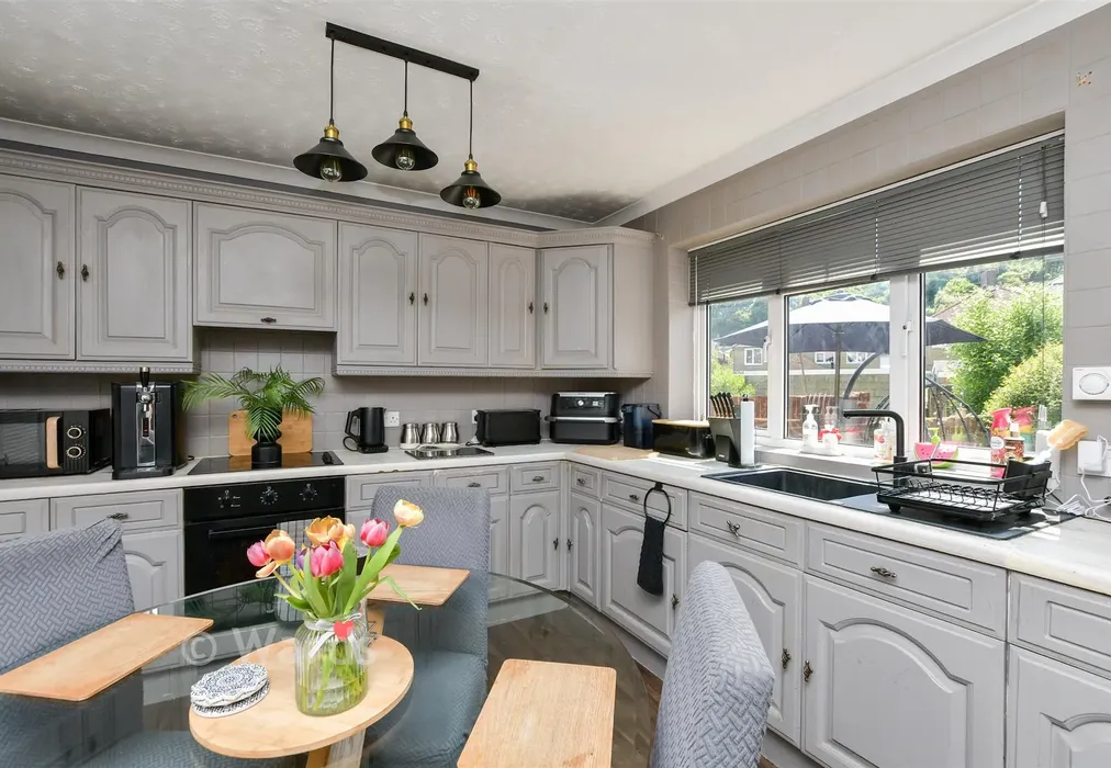 Kitchen/Diner - Crabble Close, Dover, Kent - Wards of Kent