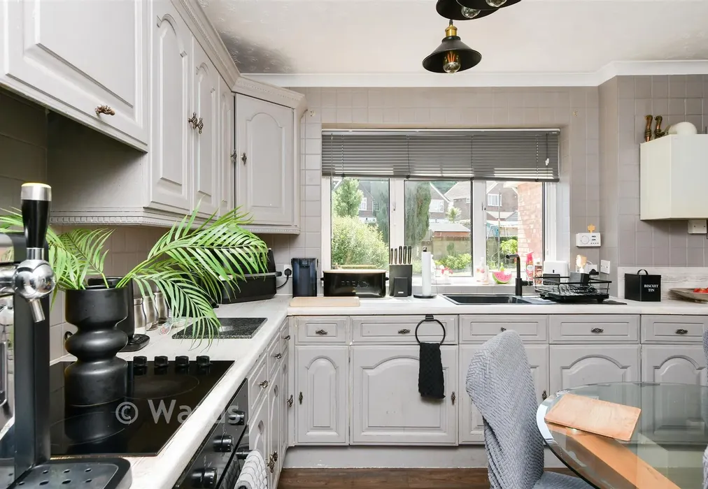 Kitchen/Diner - Crabble Close, Dover, Kent - Wards of Kent