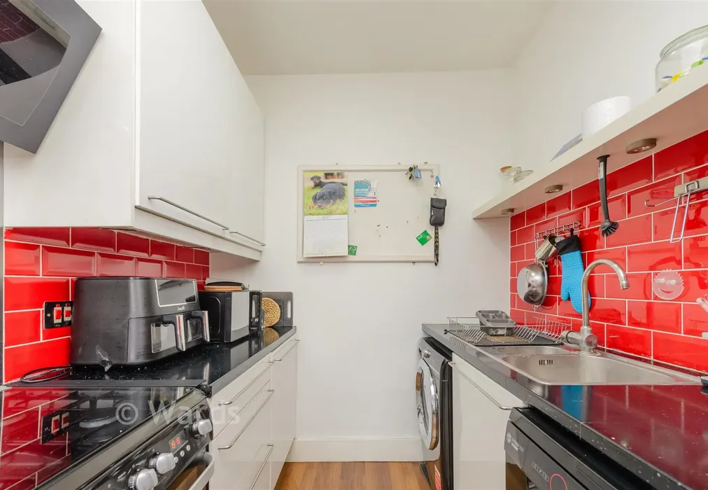 Kitchen - Zion Place, Gravesend, Kent - Wards of Kent