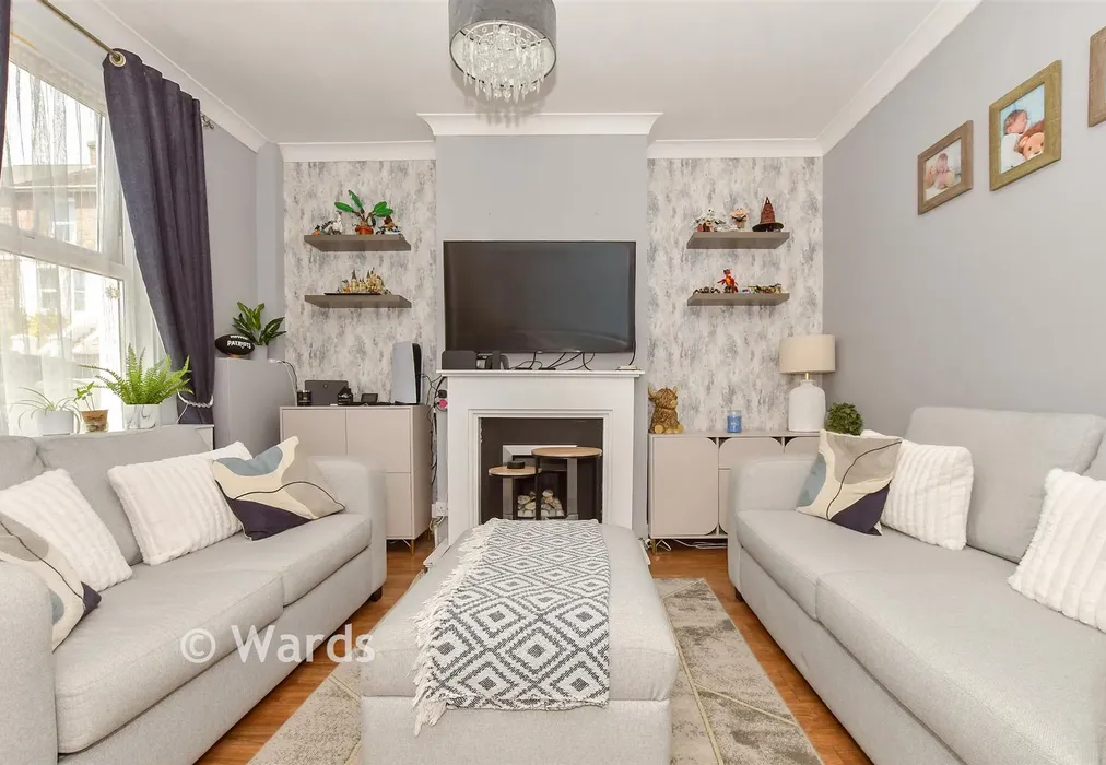 Lounge - Widred Road, Dover, Kent - Wards of Kent