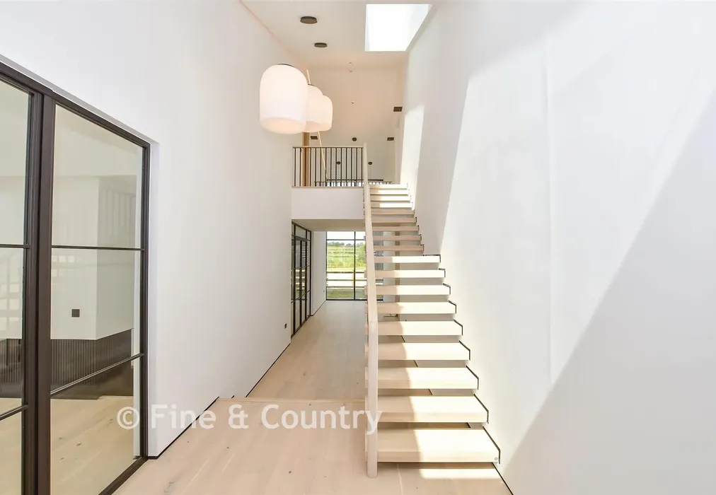 Internal Lifestyle Photograph - Hartdene Barns, Hartfield Road, Cowden, Kent - Wards of Kent