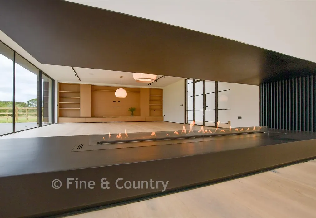 Internal Lifestyle Photograph - Hartdene Barns, Hartfield Road, Cowden, Kent - Wards of Kent