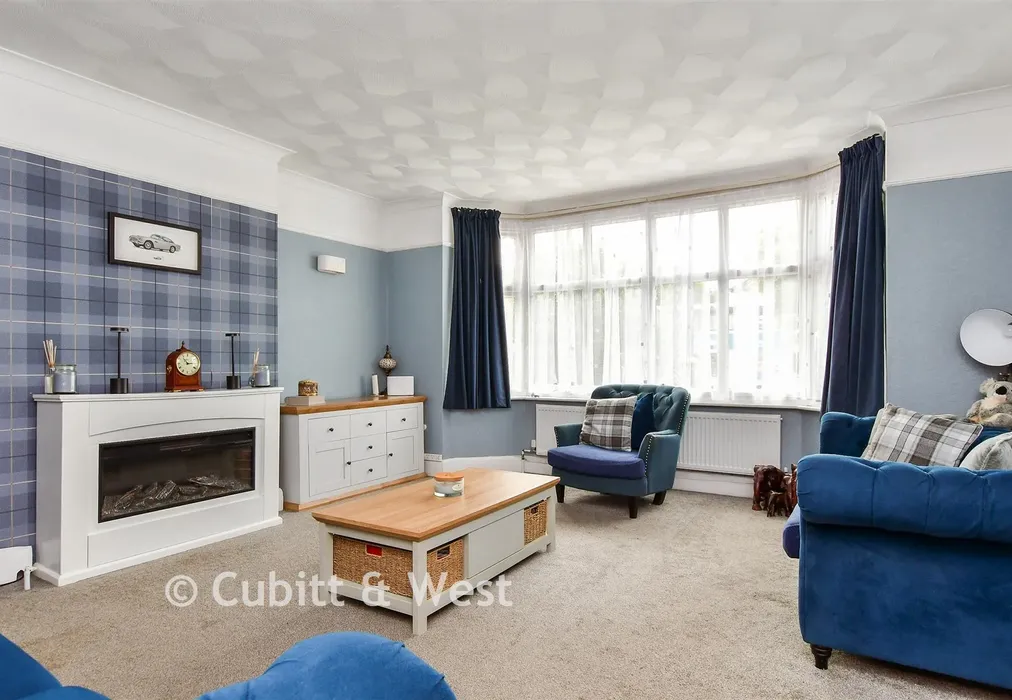 Sitting Room - Chichester Road, Bognor Regis, West Sussex - Wards of Kent