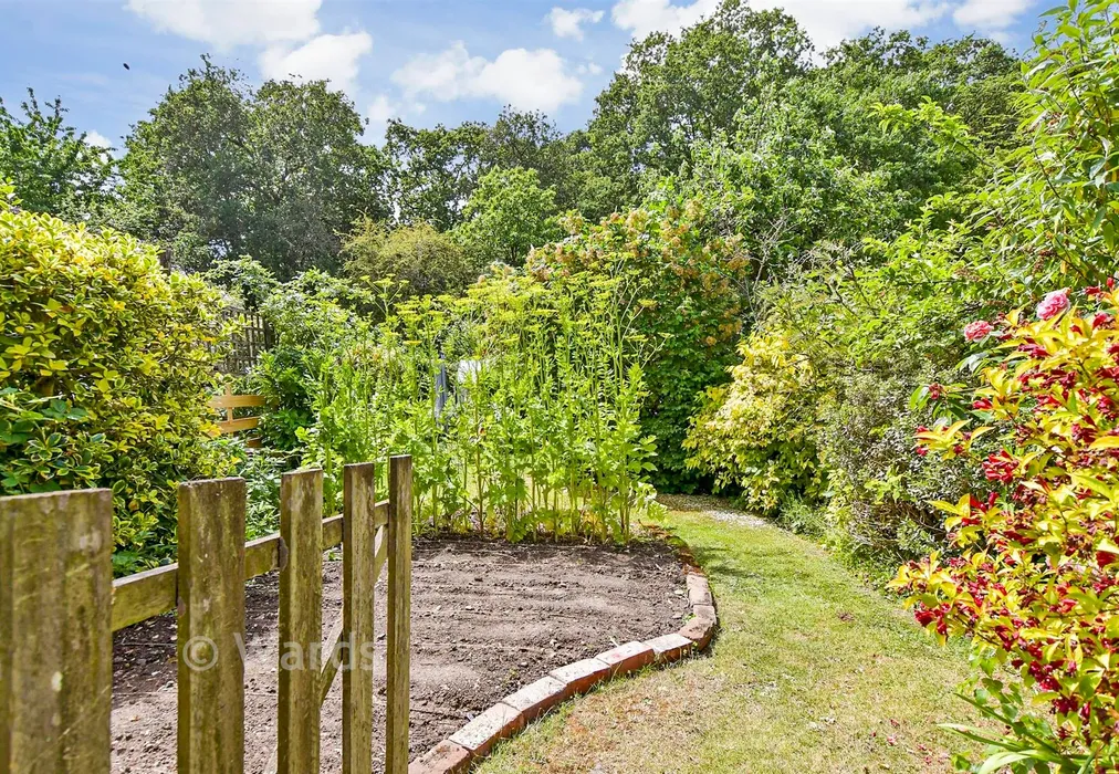 Bedroom 1 - Blean Common, Blean, Canterbury, Kent - Wards of Kent