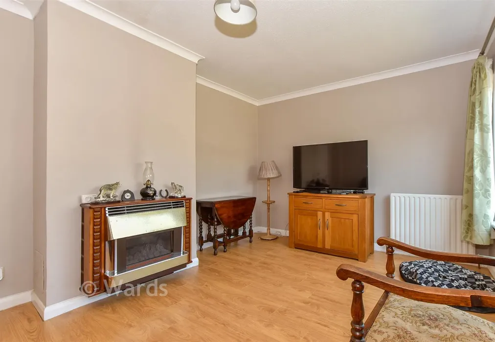 Lounge - Bankfields, Headcorn, Ashford, Kent - Wards of Kent