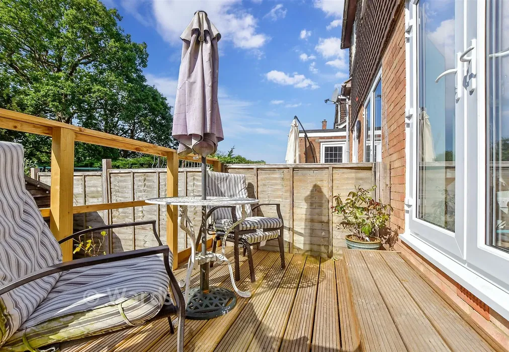 Patio / Decking - Bankfields, Headcorn, Ashford, Kent - Wards of Kent