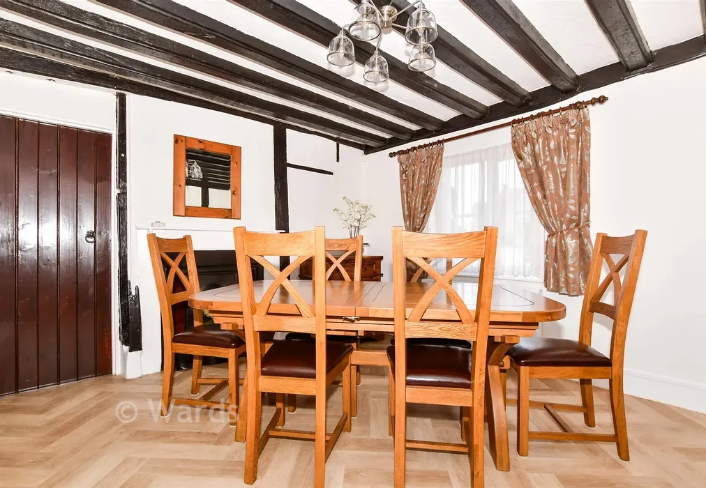 Dining Room - Upper Street, Leeds, Maidstone, Kent - Wards of Kent