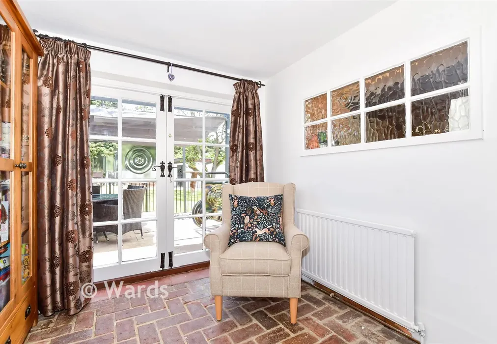 Family Area - Upper Street, Leeds, Maidstone, Kent - Wards of Kent