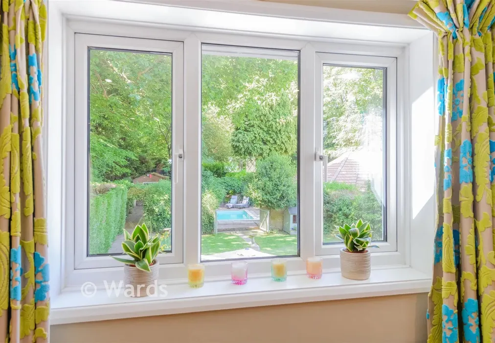 Internal Feature - Dargets Road, Walderslade, Chatham, Kent - Wards of Kent