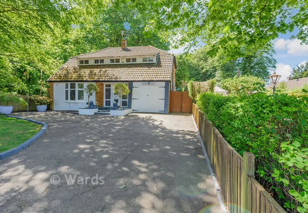 External (Brochure) - Dargets Road, Walderslade, Chatham, Kent - Wards of Kent