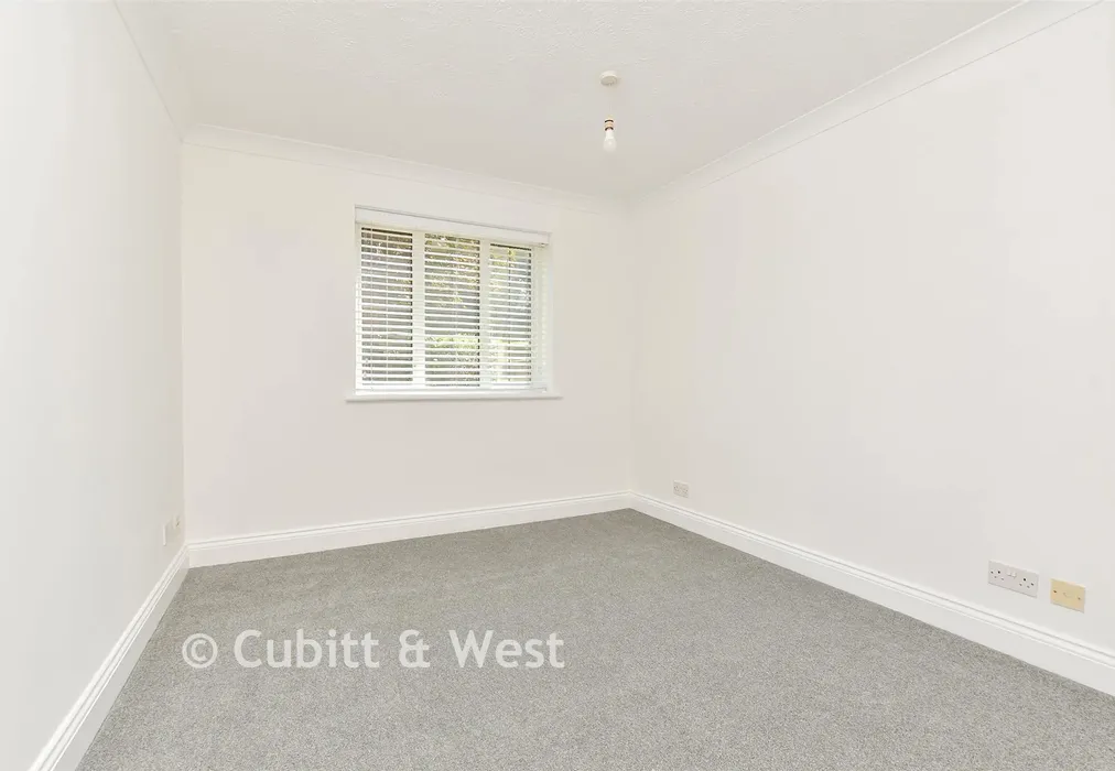 Bedroom - Devonshire Road, Sutton, Surrey - Wards of Kent