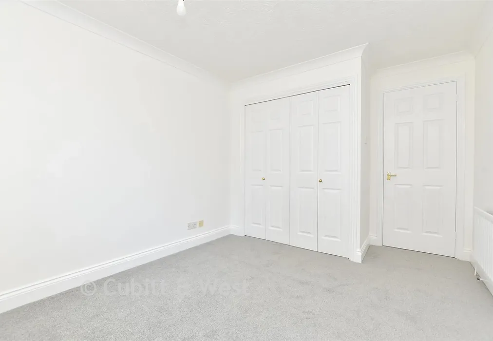 Bedroom - Devonshire Road, Sutton, Surrey - Wards of Kent