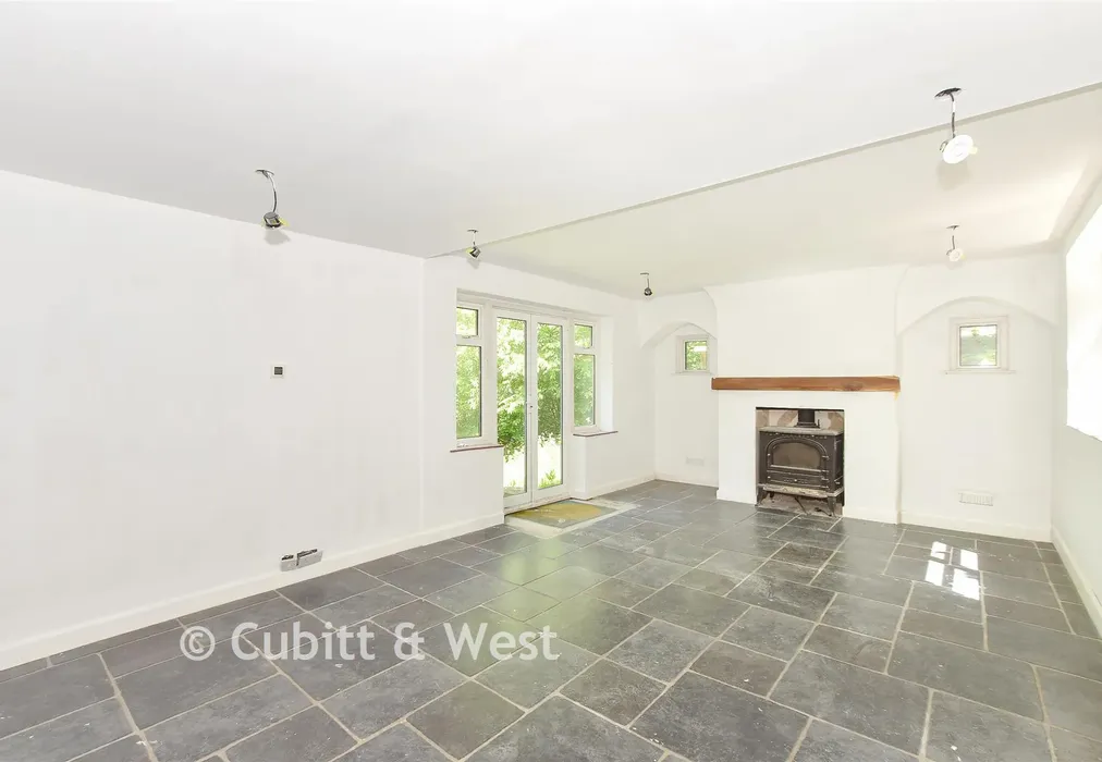 Lounge - Chillies Lane, High Hurstwood, Uckfield, East Sussex - Wards of Kent