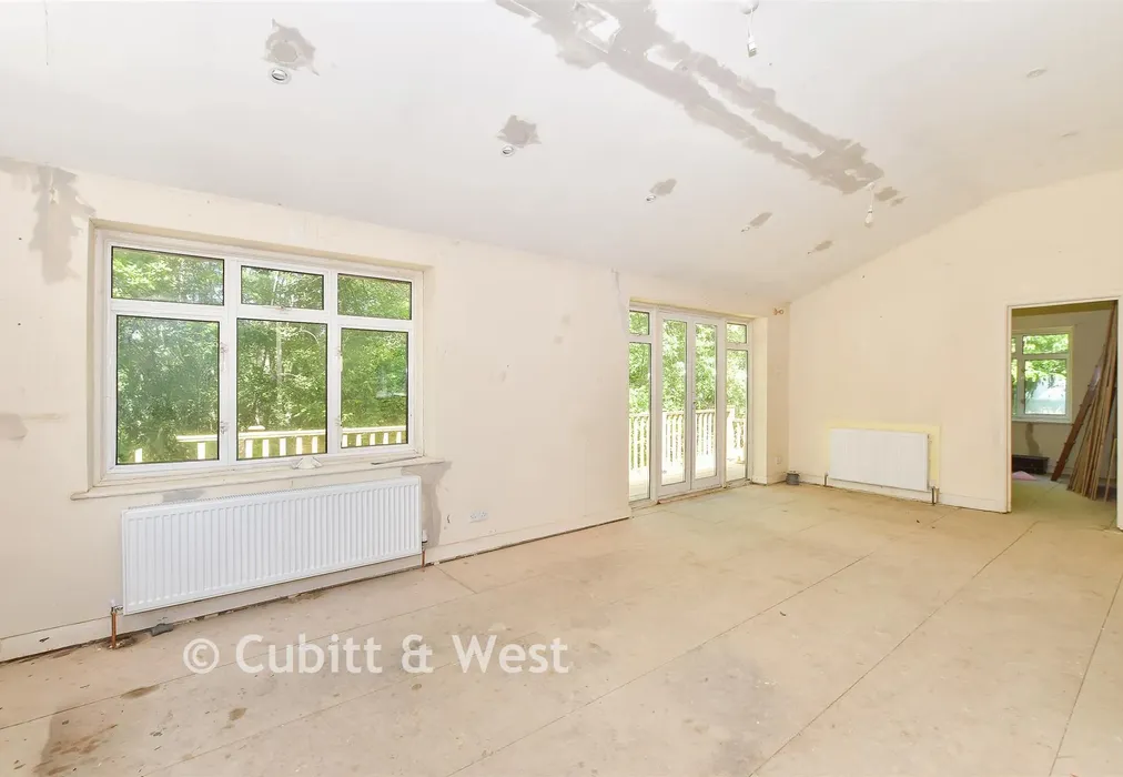 Dining Area - Chillies Lane, High Hurstwood, Uckfield, East Sussex - Wards of Kent