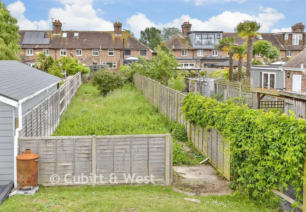Rear Garden - Fitzalan Road, Arundel, West Sussex - Wards of Kent