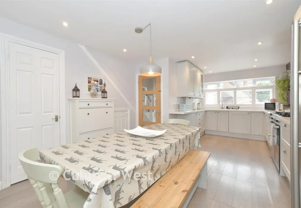 Kitchen/ Dining Area - Penfolds Place, Arundel, West Sussex - Wards of Kent