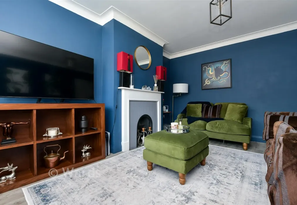 Lounge - Bradstow Way, Broadstairs, Kent - Wards of Kent