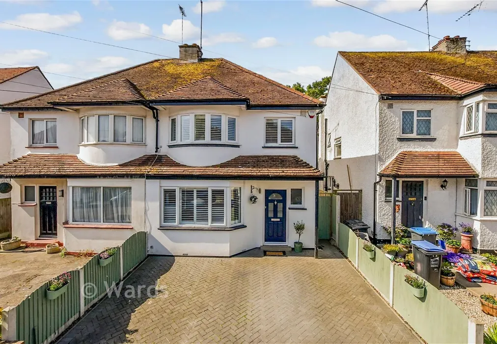 Front...(Web) - Bradstow Way, Broadstairs, Kent - Wards of Kent