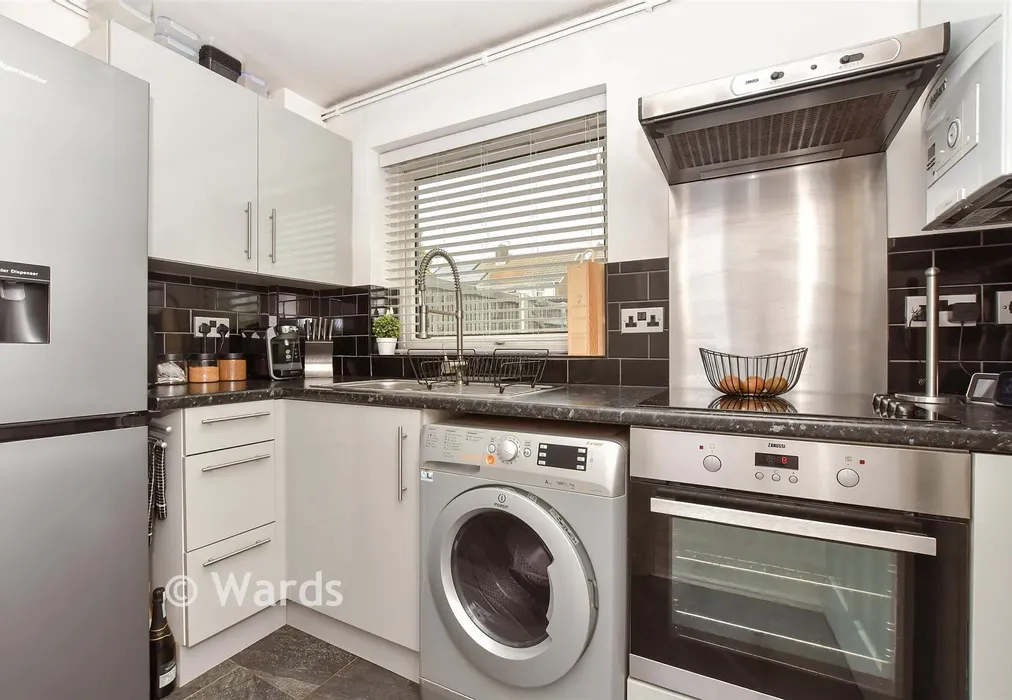 Kitchen - Mentmore Road, Ramsgate, Kent - Wards of Kent