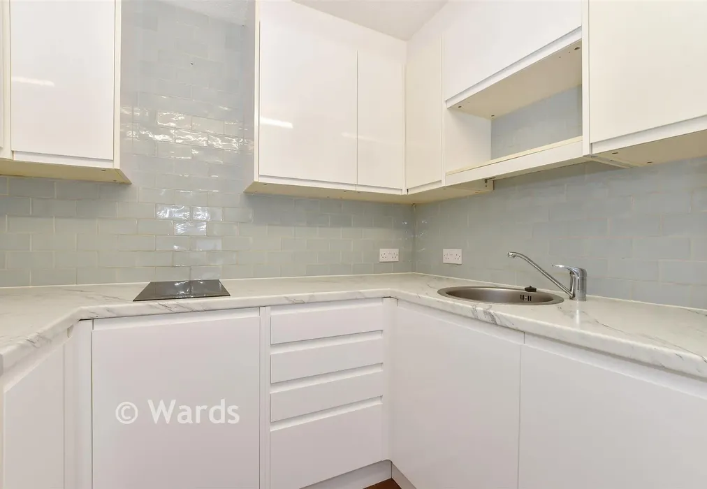 Kitchen - Wellington Crescent, Ramsgate, Kent - Wards of Kent