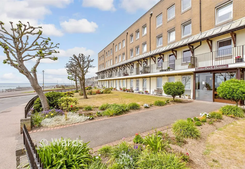 External Lifestyle Photograph - Wellington Crescent, Ramsgate, Kent - Wards of Kent