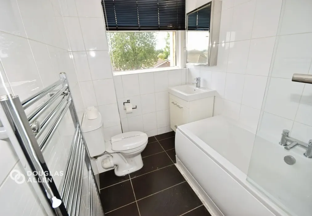  - North Crescent Southend-On-Sea SS2 - Wards of Kent