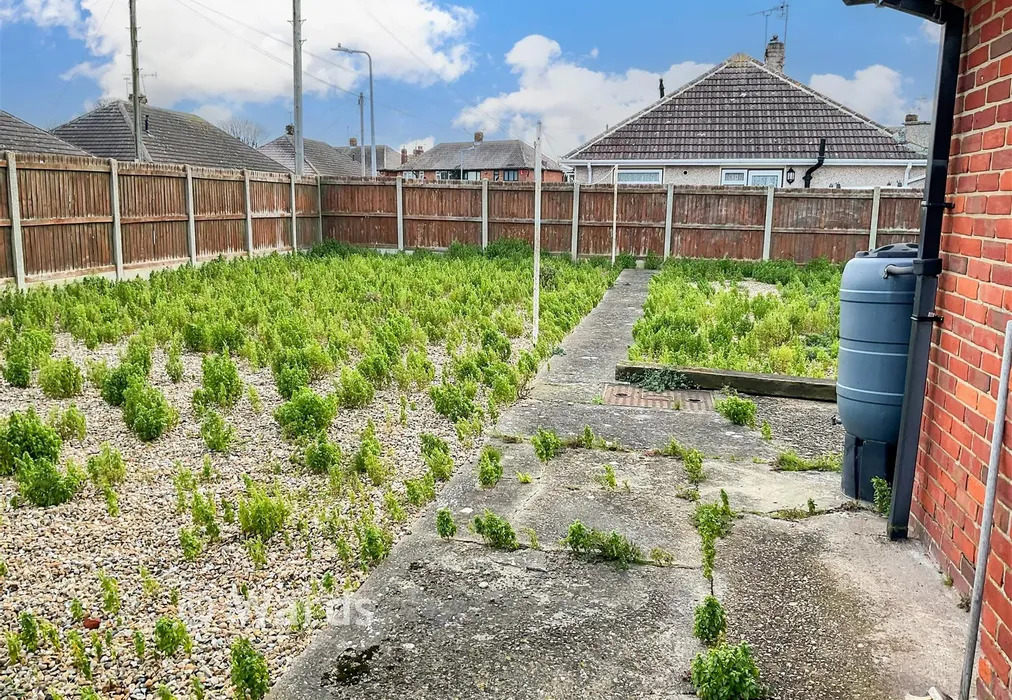 Garden - Highfield Gardens, Margate, Kent - Wards of Kent