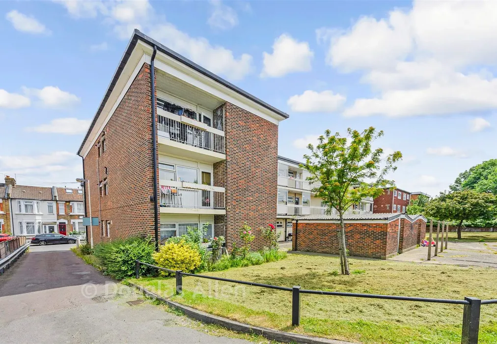 Rear Elevation - Prospect Road, Woodford Green, Essex - Wards of Kent