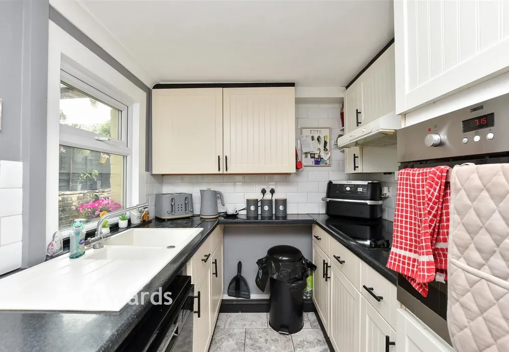 Kitchen - Clifton Road, Margate, Kent - Wards of Kent