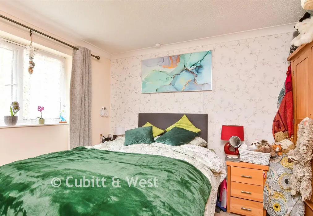 Bedroom 2 - Sea Lane, Rustington, West Sussex - Wards of Kent