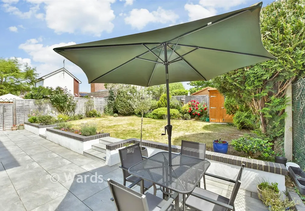 Rear Garden - Phoenix Drive, Wateringbury, Maidstone, Kent - Wards of Kent