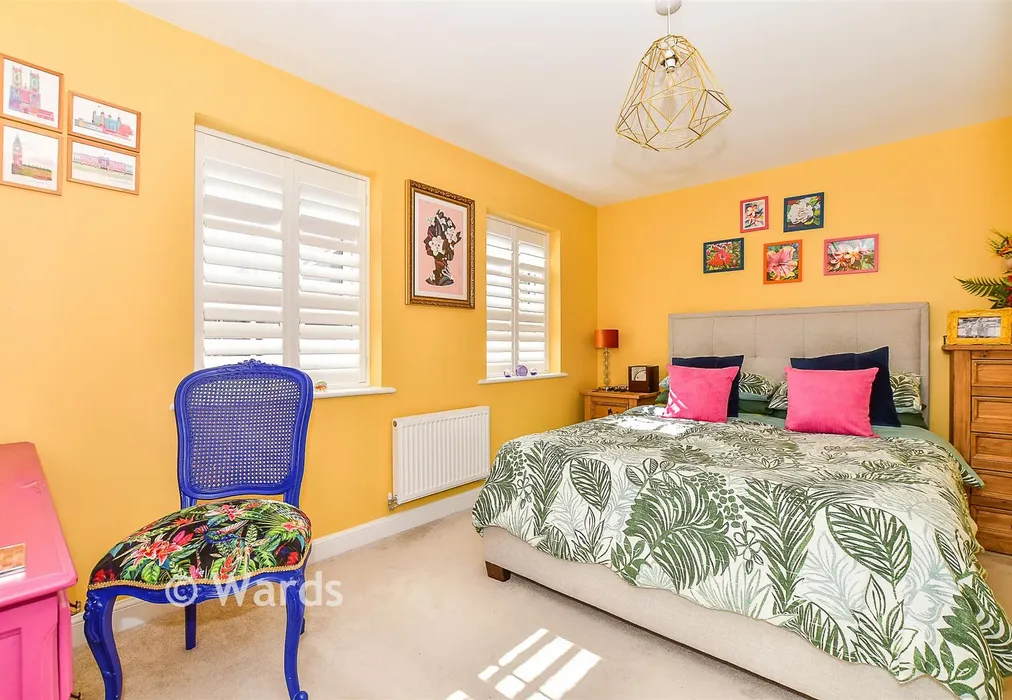 Bedroom 2 - Lade Drive, Staplehurst, Kent - Wards of Kent