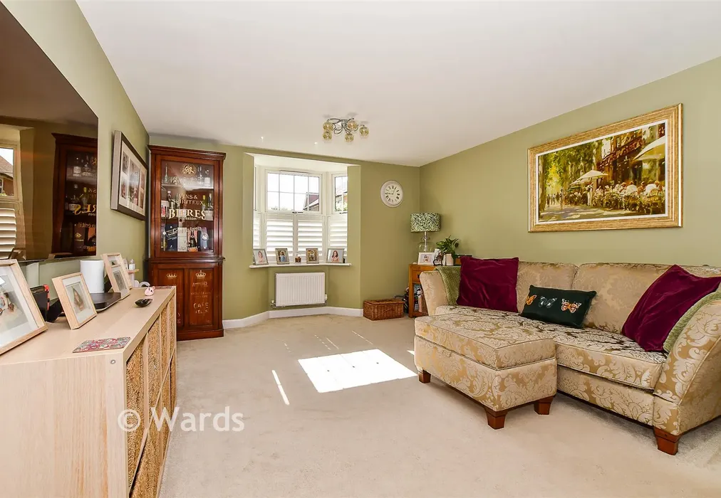 Lounge - Lade Drive, Staplehurst, Kent - Wards of Kent