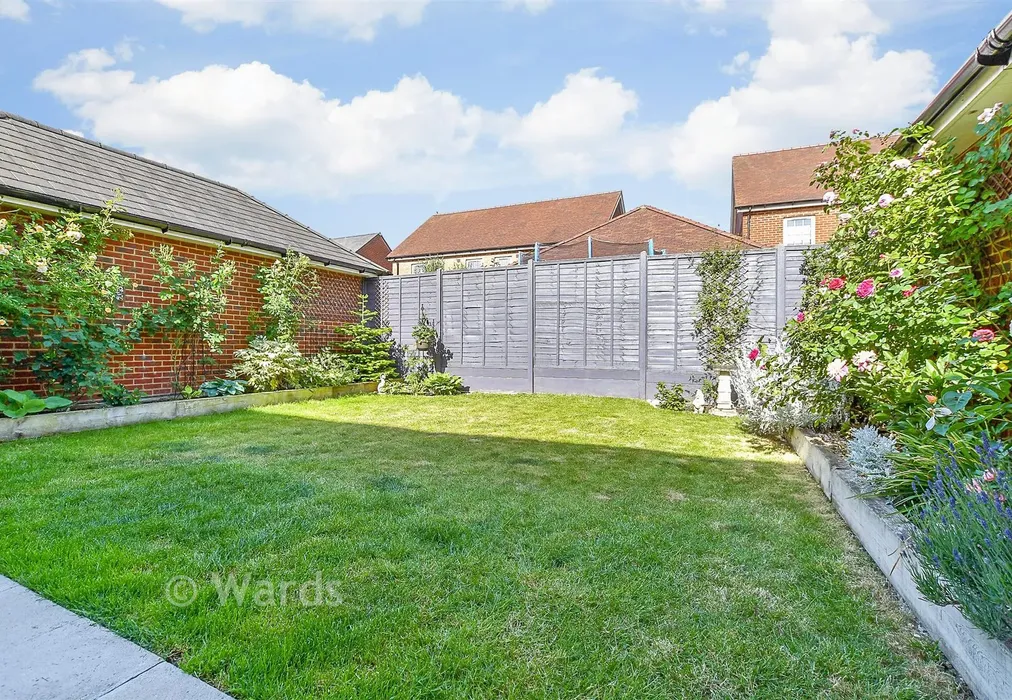 Rear Garden - Lade Drive, Staplehurst, Kent - Wards of Kent