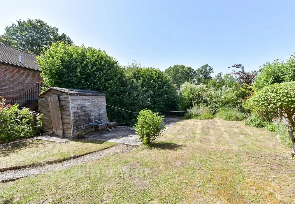 Rear Garden - Petworth Road, Kirdford, Billingshurst, West Sussex - Wards of Kent