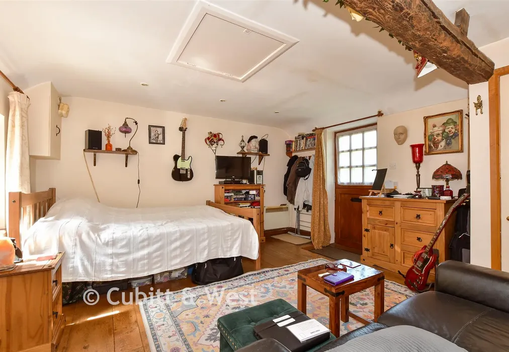 Lounge - Petworth Road, Kirdford, Billingshurst, West Sussex - Wards of Kent
