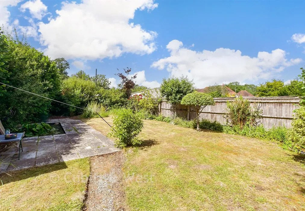 Rear Garden - Petworth Road, Kirdford, Billingshurst, West Sussex - Wards of Kent