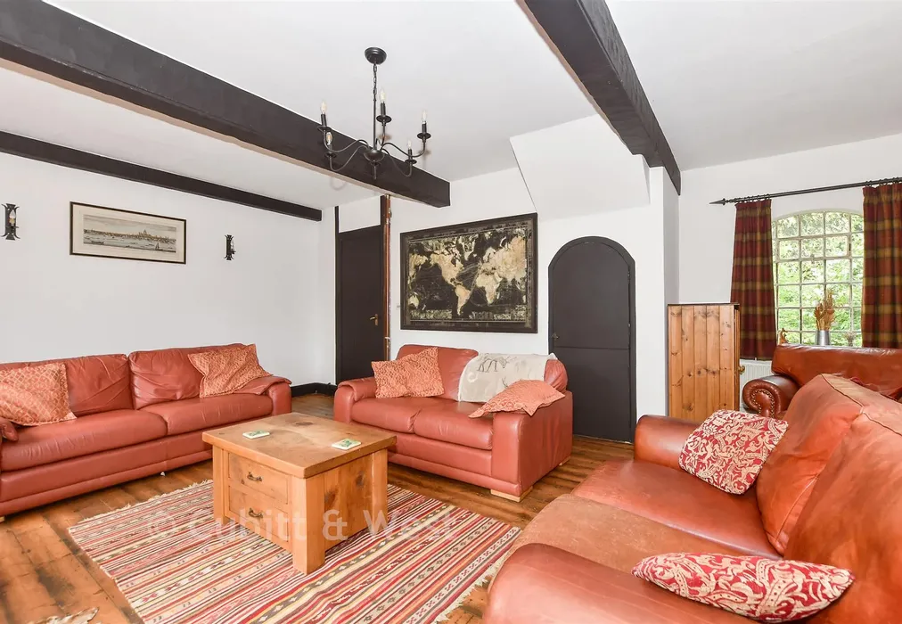 Lounge - Edenbridge Road, Hartfield, East Sussex - Wards of Kent