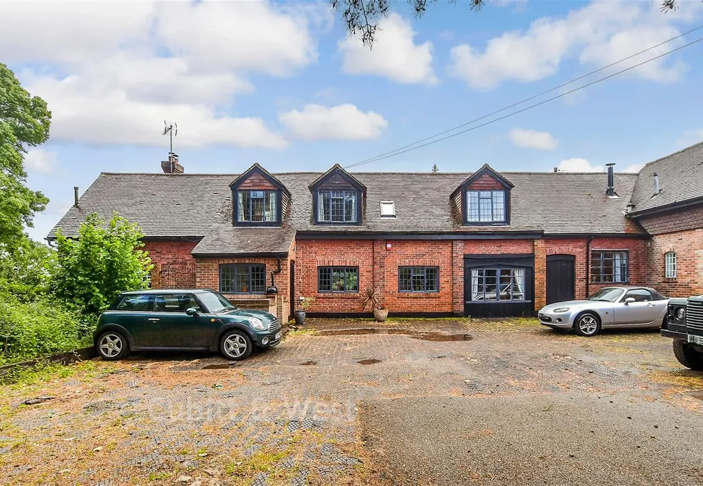 External (Web) - Edenbridge Road, Hartfield, East Sussex - Wards of Kent