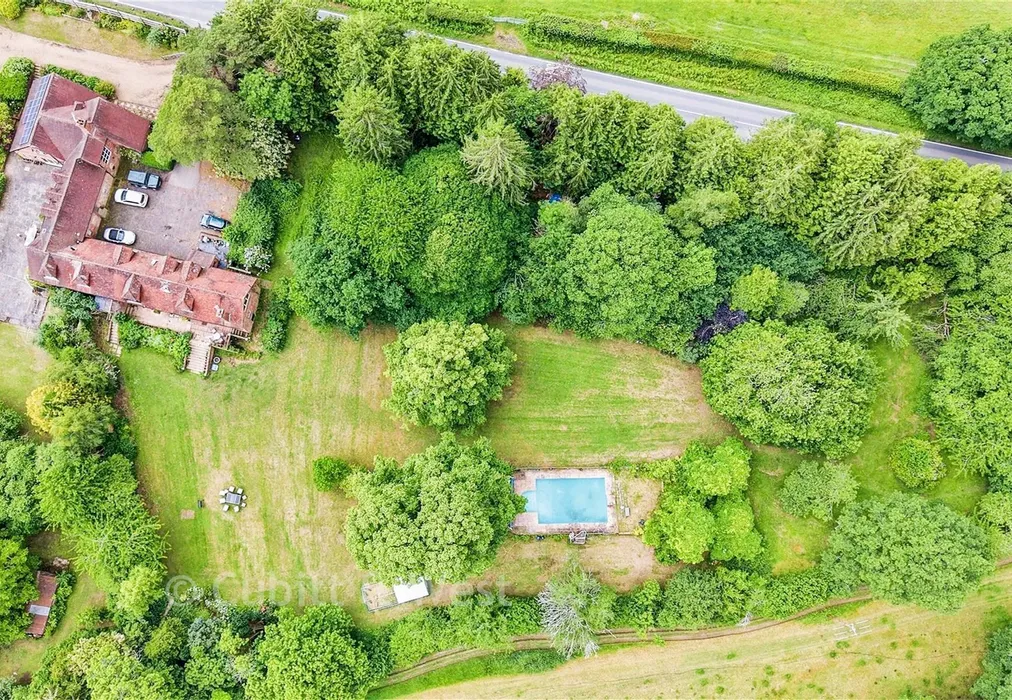 Drone - Edenbridge Road, Hartfield, East Sussex - Wards of Kent