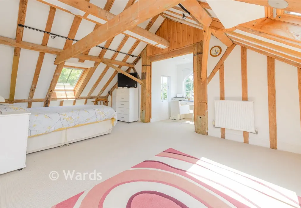 Bedroom 1 - High Street, Farningham, Dartford, Kent - Wards of Kent