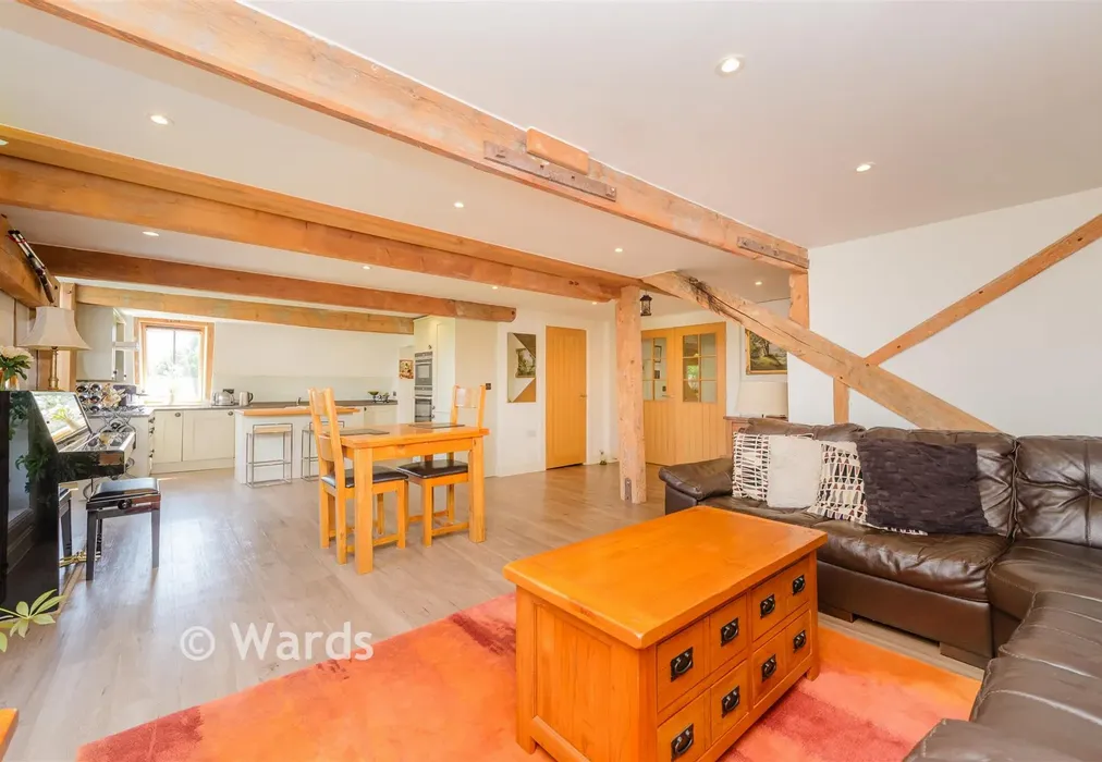 Lounge - High Street, Farningham, Dartford, Kent - Wards of Kent