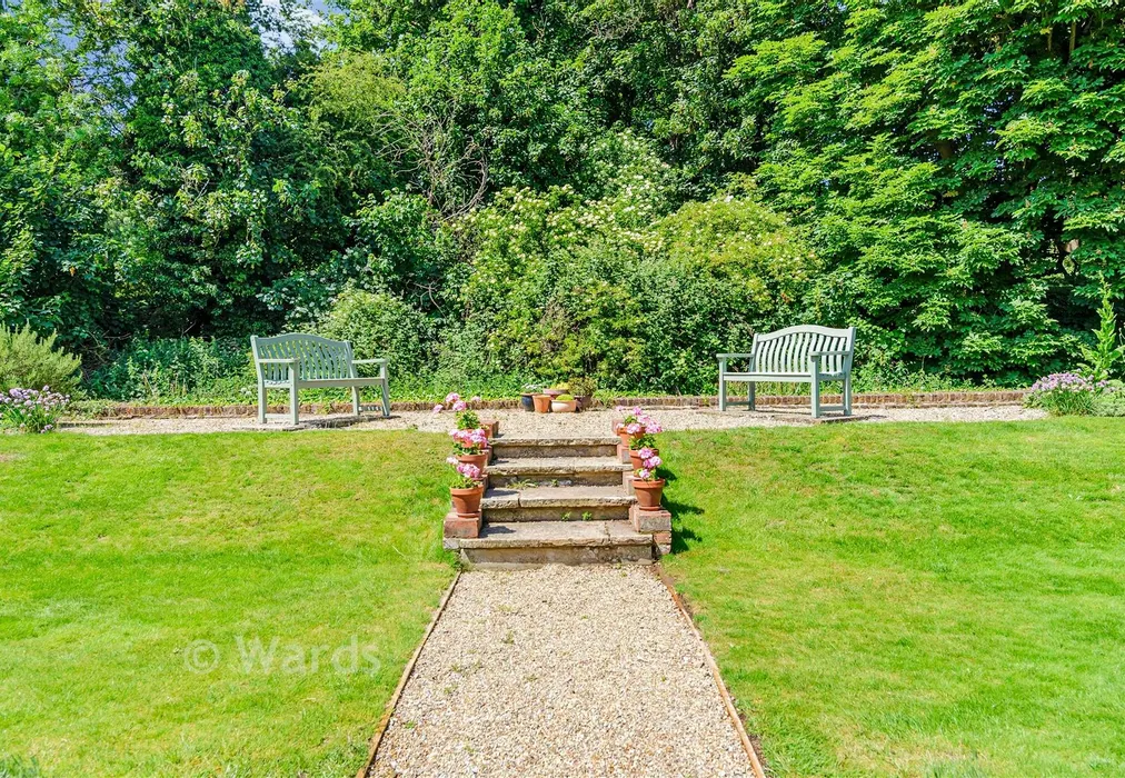 Communal Gardens - High Street, Farningham, Dartford, Kent - Wards of Kent
