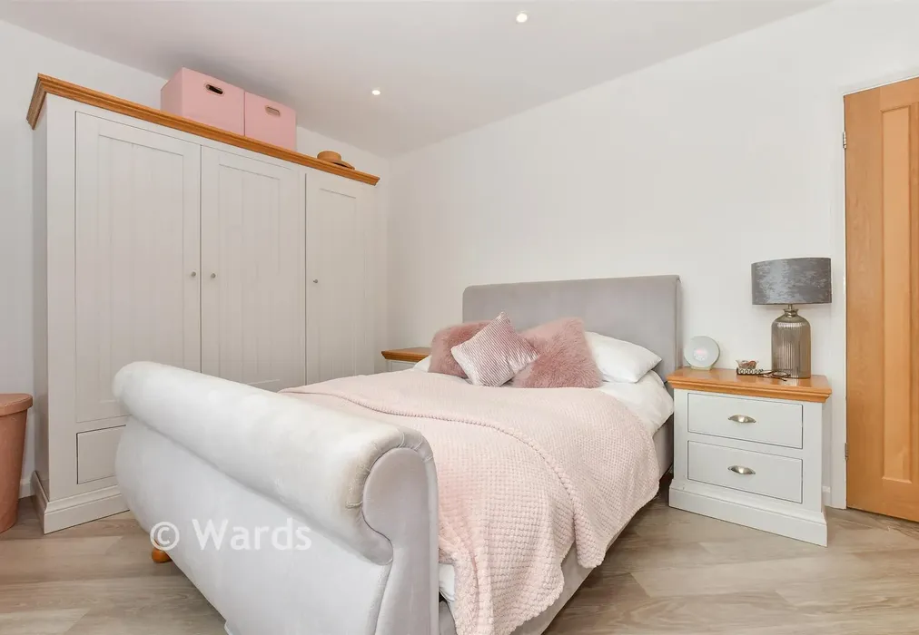 Bedroom 1 - Richmond Road, Whitstable, Kent - Wards of Kent