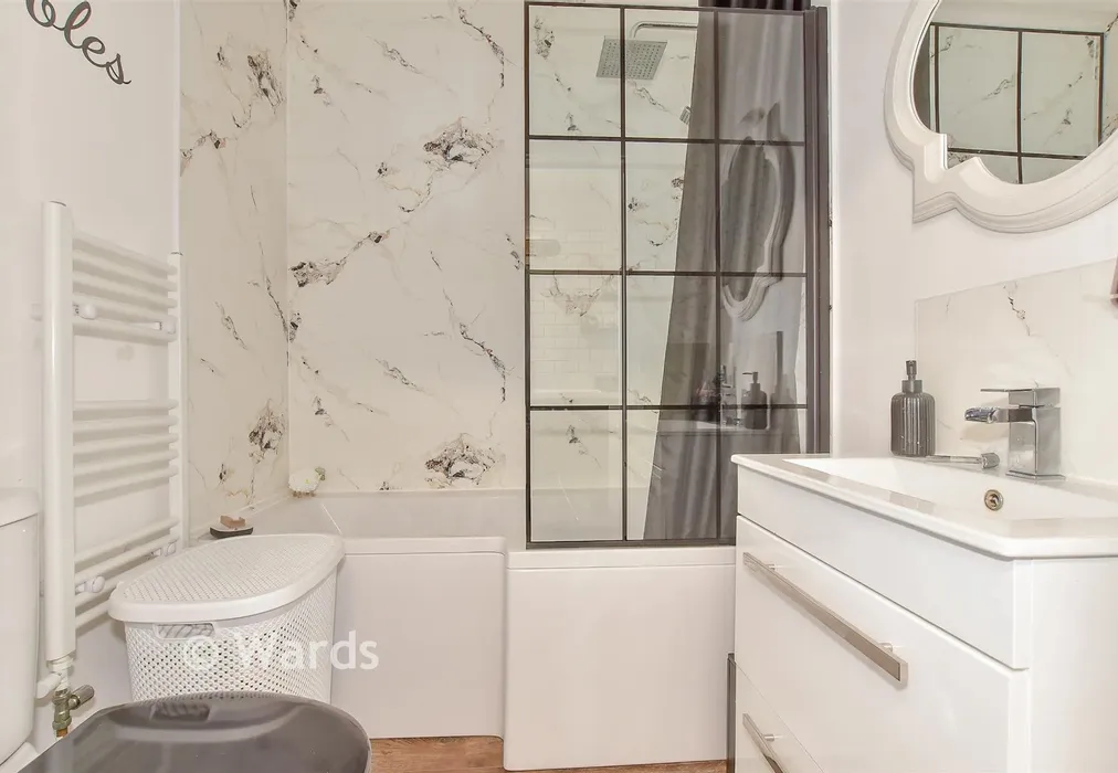 Bathroom - Willow Tree Close, Herne Bay, Kent - Wards of Kent